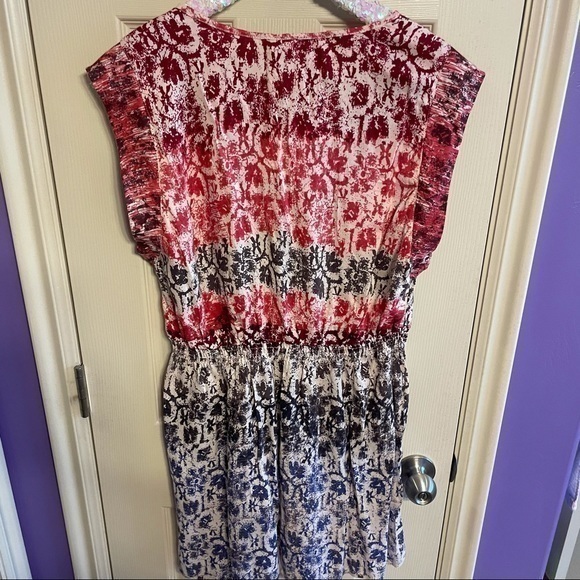 Stylish Tie-dye Top NWT - Picture 9 of 13